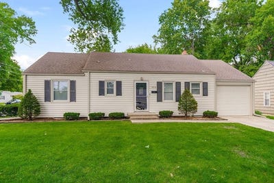/international/us/5414-w-72nd-terrace-prairie-village-ks-110109039241/
