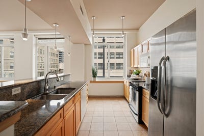 /international/us/741-n-milwaukee-st-milwaukee-wi-110106322696/