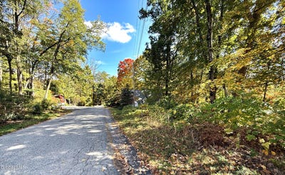 /international/us/32-schermerhorn-drive-lake-george-ny-110102924200/