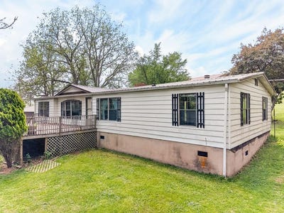 /international/us/6135-parrott-mountain-road-parrott-va-110107696911/