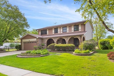 /international/us/321-ashwood-drive-schaumburg-il-110108378208/