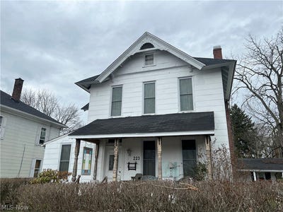 /international/us/223-s-main-street-columbiana-oh-110106324537/