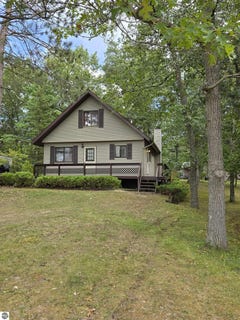 /international/us/7363-port-austin-road-caseville-mi-110101887051/