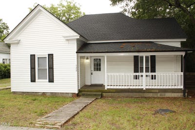 /international/us/122-e-horton-street-zebulon-nc-110108413463/