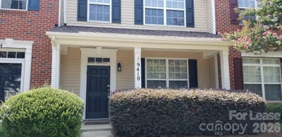 /international/us/9410-rosewood-meadow-lane-huntersville-nc-110108587077/