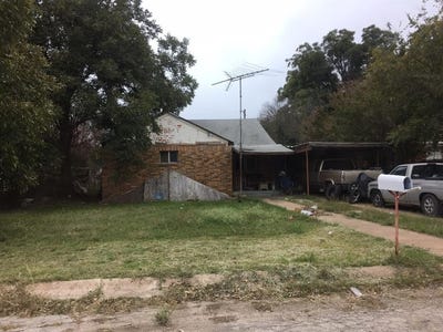 /international/us/705-w-6th-street-coleman-tx-110090593077/