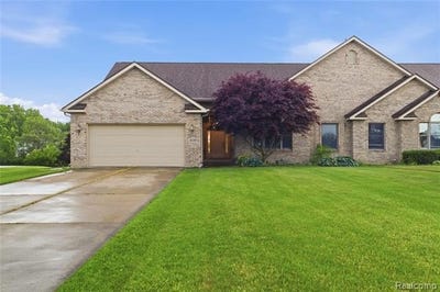 /international/us/8091-prestonwood-court-flushing-twp-mi-110108957189/