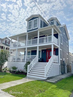 /international/us/102-new-jersey-avenue-point-pleasant-beach-nj-110106125191/