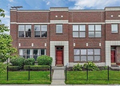 /international/us/22-pallister-detroit-mi-110106621993/