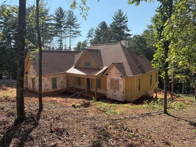 /international/us/844-settlers-trail-mars-hill-nc-110099387162/