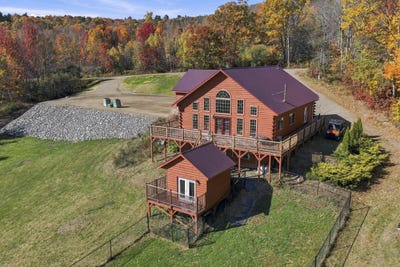 /international/us/561-s-mountain-valley-highway-montville-me-110120625450/