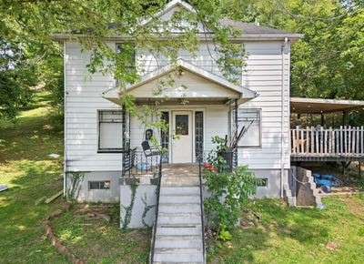/international/us/133-cedar-street-hazard-ky-110100766193/