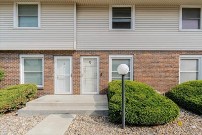 /international/us/103-s-towanda-avenue-normal-il-110107375919/