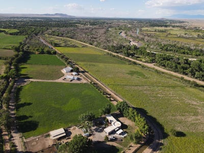 /international/us/strawberry-lane-belen-nm-110101941502/
