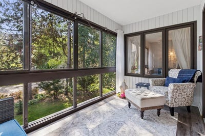 /international/us/14501-atrium-way-minnetonka-mn-110108059095/