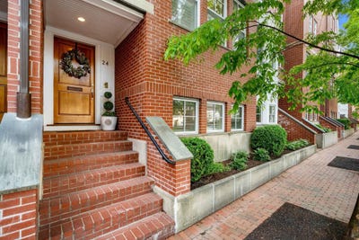 /international/us/24-porter-street-portsmouth-nh-110108492102/