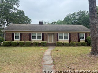 /international/us/228-whitney-drive-fayetteville-nc-110108296557/