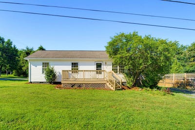 /international/us/209-depot-st-gordonsville-va-110109756726/