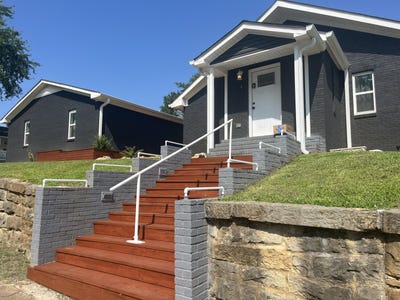 /international/us/602-elm-avenue-south-pittsburg-tn-110100535388/