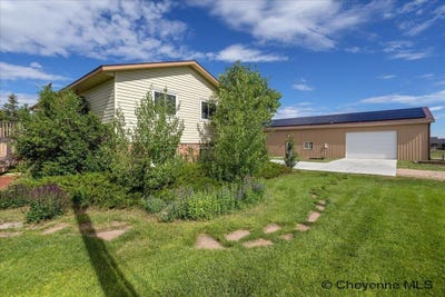 /international/us/3033-crazy-horse-rd-cheyenne-wy-110100746210/