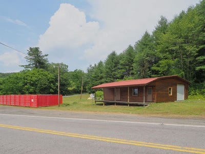 /international/us/5217-danville-pike-hillsville-va-110100592504/