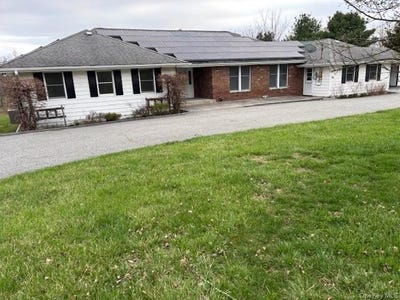 /international/us/420-s-plank-road-westtown-ny-110105727074/