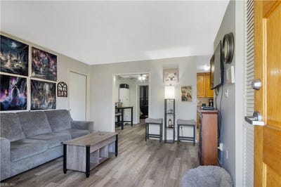 /international/us/107-fort-worth-street-hampton-va-110106801542/