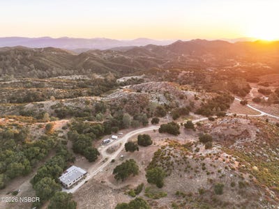 /international/us/5885-lion-ridge-road-creston-ca-110109058309/