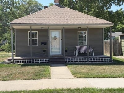 /international/us/613-pine-yankton-sd-110108934914/