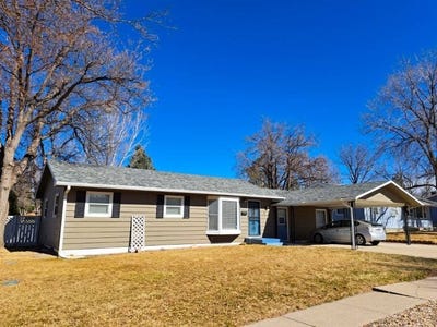 /international/us/740-parry-drive-chadron-ne-110106616905/