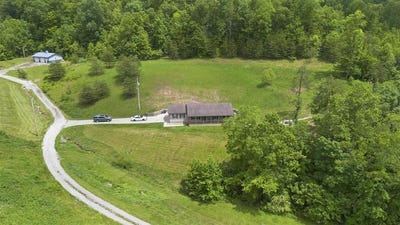/international/us/3758-whispering-oaks-catlettsburg-ky-110099952985/