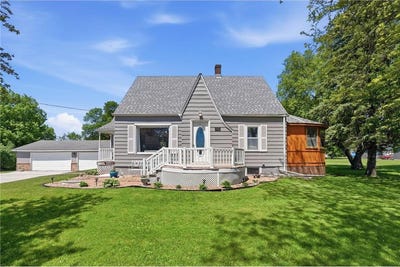 /international/us/573-stearns-avenue-e-eden-valley-mn-110108340589/