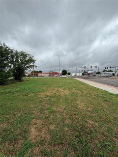 /international/us/915-e-highland-street-shawnee-ok-110108696539/