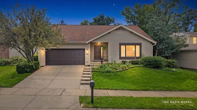 /international/us/466-laura-court-naperville-il-110120497742/