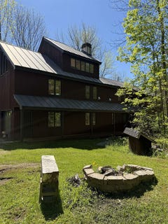 /international/us/141-great-hawk-road-rochester-vt-110108546034/