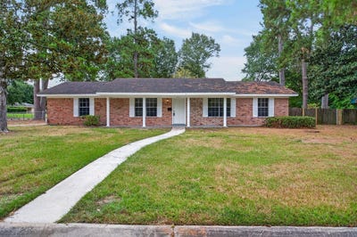 /international/us/224-maplewood-drive-lufkin-tx-110119702154/