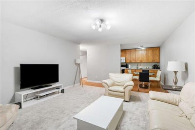 /international/us/2009-e-122nd-street-burnsville-mn-110099995651/