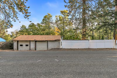 /international/us/5142-rogue-river-highway-gold-hill-or-110106034397/