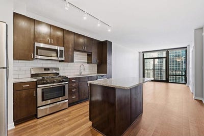 /international/us/465-nicollet-mall-minneapolis-mn-110104966822/