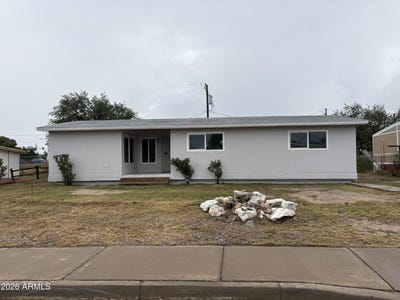 /international/us/674-e-lesli-drive-benson-az-110120093093/