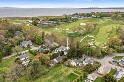 /international/us/540-middle-highway-barrington-ri-110108070121/