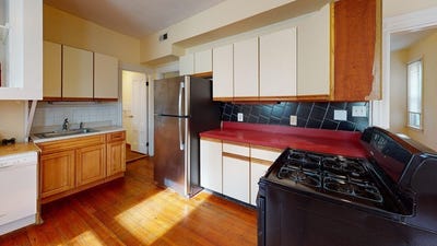 /international/us/192-hillside-street-boston-ma-110106734479/