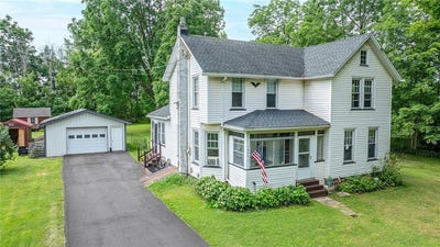 /international/us/1553-church-road-hamlin-ny-110100779300/