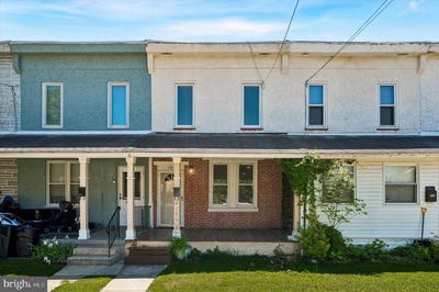 /international/us/431-iroquois-st-essington-pa-110108096537/