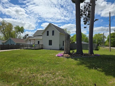 /international/us/1425-3rd-street-chetek-wi-110108227833/