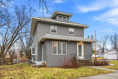 /international/us/1060-franklin-street-baldwin-wi-110106981488/