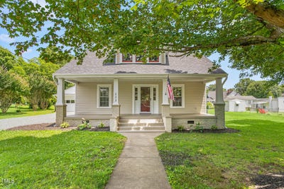 /international/us/232-s-marshall-street-graham-nc-110100326937/