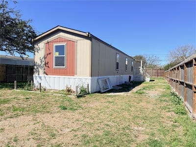 /international/us/1010-redmond-street-corpus-christi-tx-110106205371/