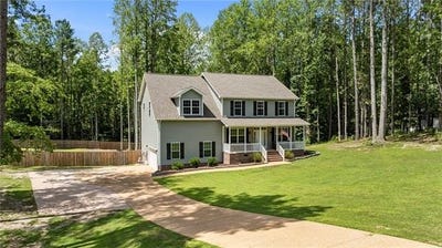 /international/us/8711-thomas-jefferson-way-gloucester-va-110101135702/