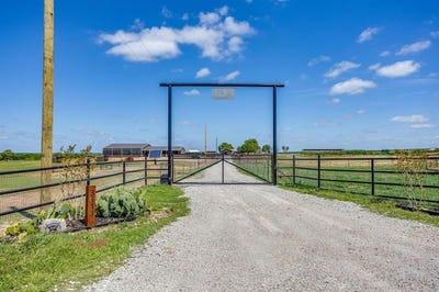 /international/us/3678-county-road-3655-bridgeport-tx-110106999729/
